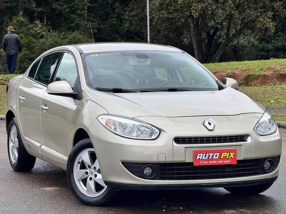 RENAULT FLUENCE 2.0 DYNAMIQUE 16V FLEX 4P AUTOMÁTICO RENAULT FLUENCE 2.0 DYNAMIQUE 16V FLEX 4P AUTOMÁTICO